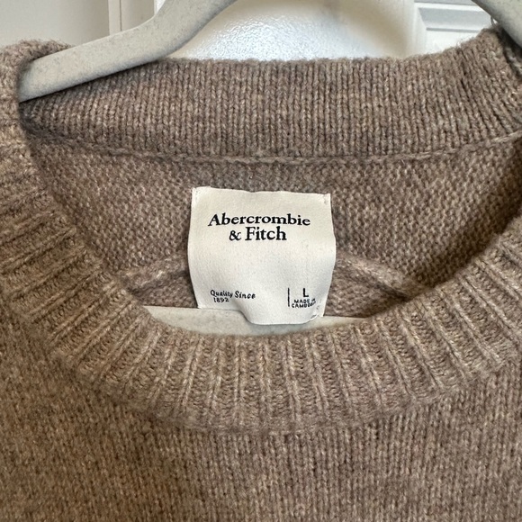 Abercrombie & Fitch Madeline Crew Neck Sweater - Picture 3 of 5